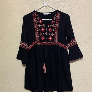 Max Top Blouse S Black Red Embroidered Sequin Ruffle Sleeves Pullover Rayon